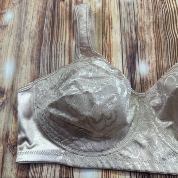 Playtex 18 Hour Bra Wirefree Ultimate Lift & Support Nude Comfort Size 42D - Picture 6 of 15